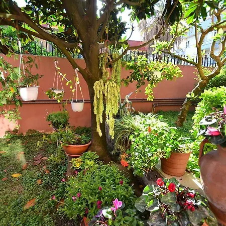 Cosy Holiday Home In Pompei With Garden *