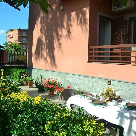 Cosy Holiday Home In Pompei With Garden *